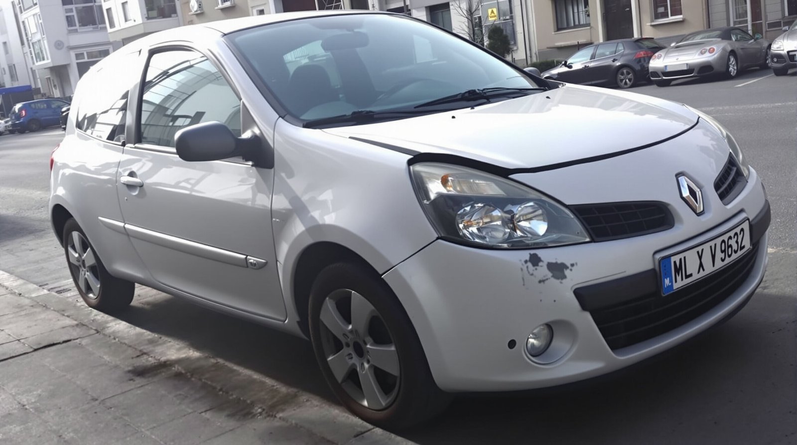 Découvrez nos conseils pour choisir la meilleure version de Clio 2 d'occasion : fiabilité, motorisations, équipements et astuces pour faire le bon choix.